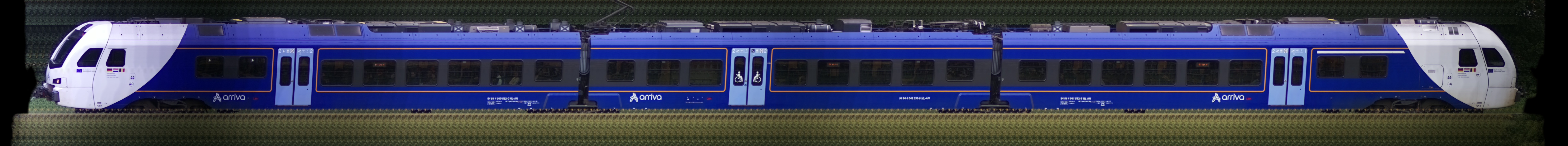 There should be a train photo here :'(