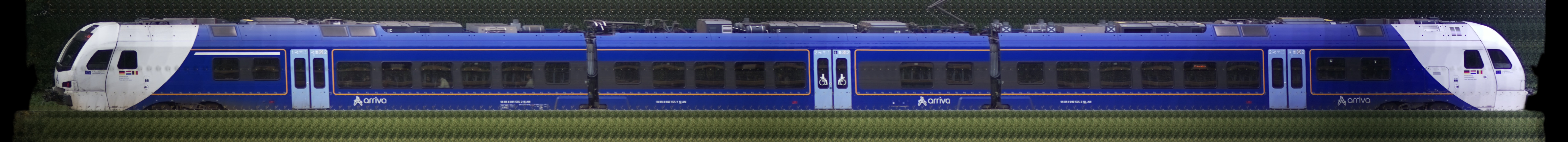There should be a train photo here :'(