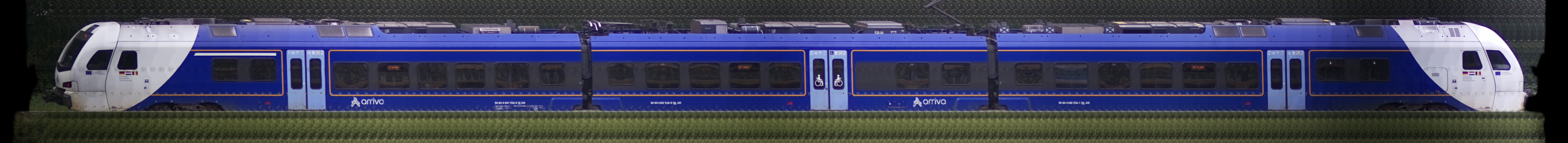 There should be a train photo here :'(