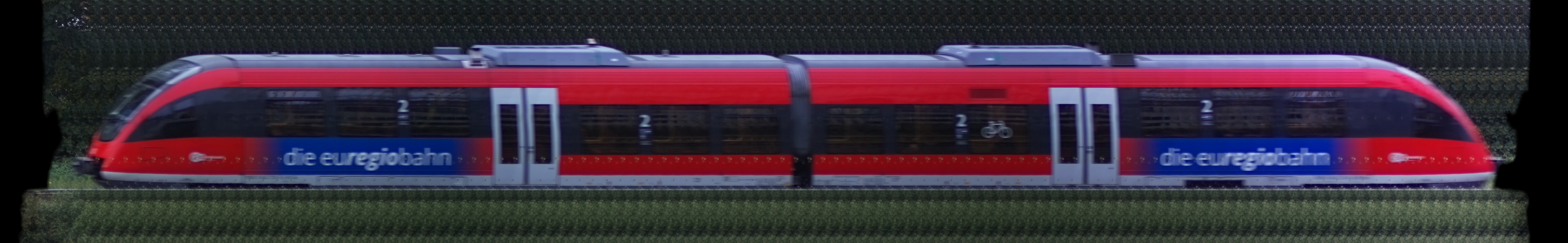 There should be a train photo here :'(