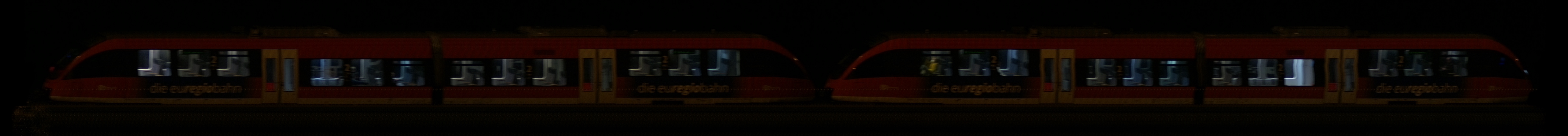 There should be a train photo here :'(