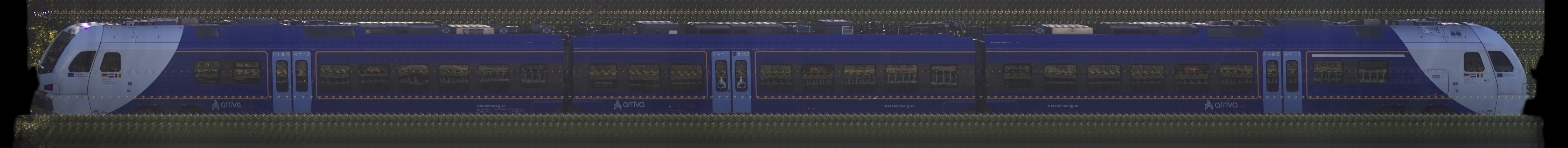There should be a train photo here :'(