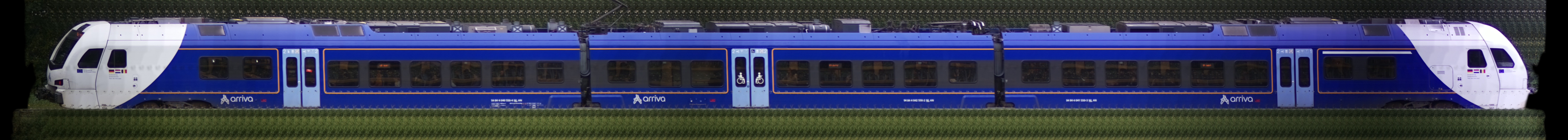 There should be a train photo here :'(