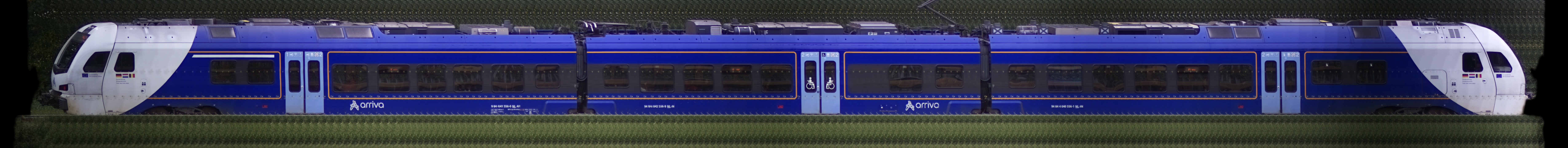 There should be a train photo here :'(