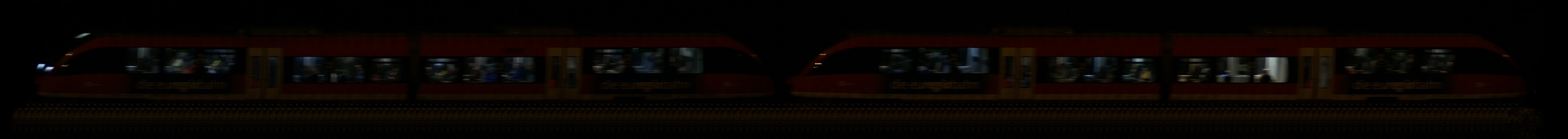 There should be a train photo here :'(