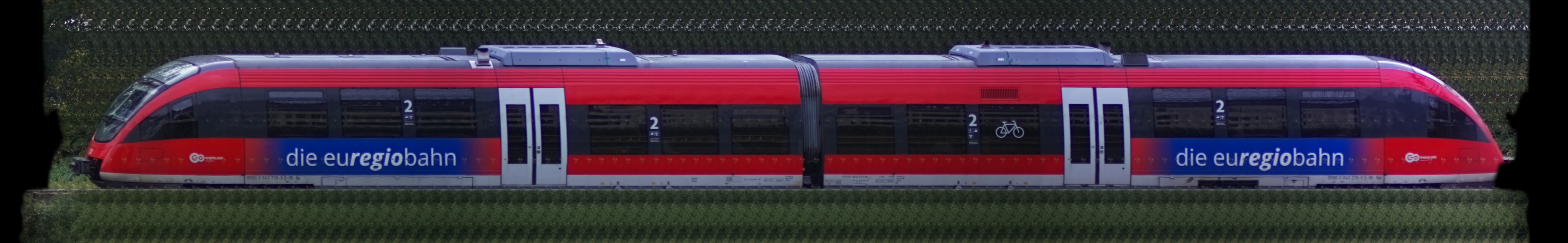 There should be a train photo here :'(