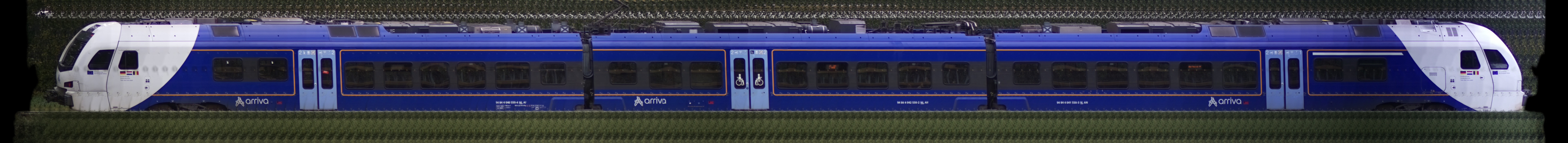 There should be a train photo here :'(