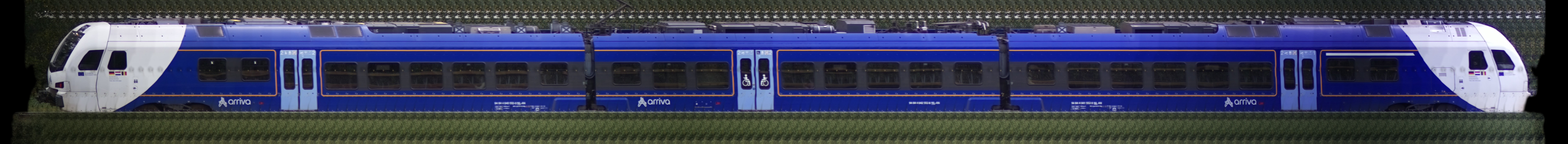 There should be a train photo here :'(