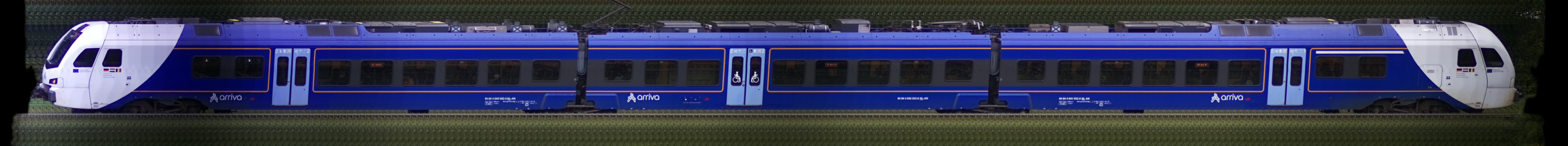 There should be a train photo here :'(