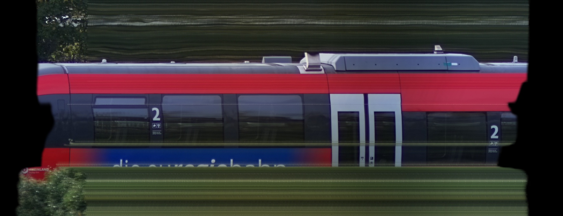 There should be a train photo here :'(