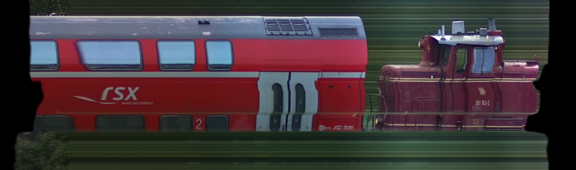 There should be a train photo here :'(