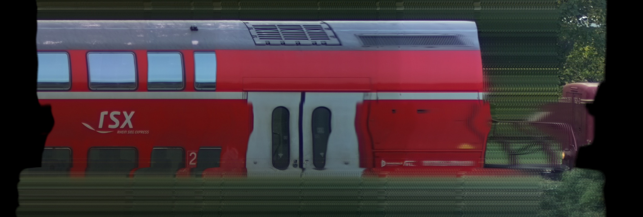 There should be a train photo here :'(