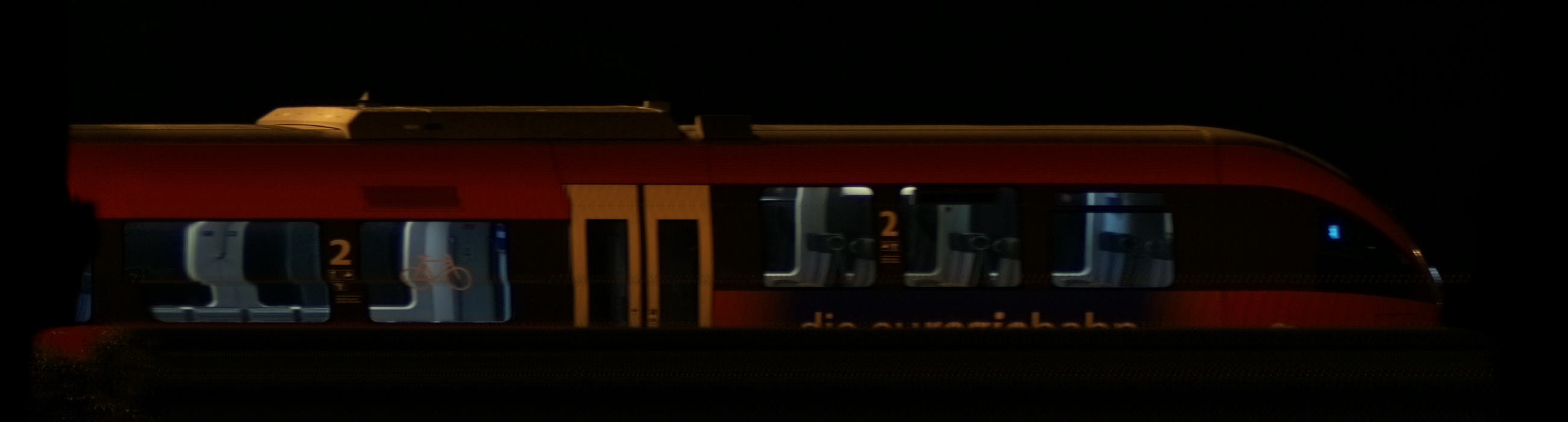 There should be a train photo here :'(