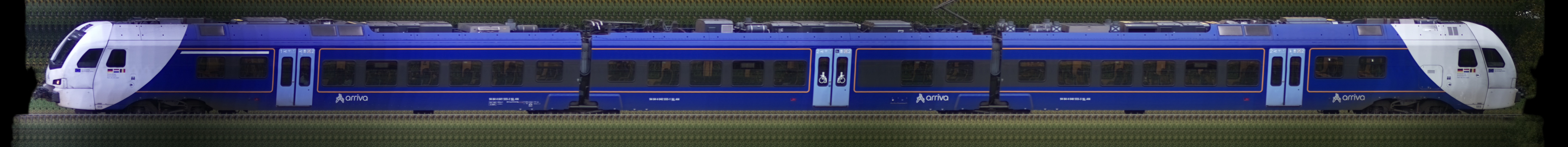 There should be a train photo here :'(