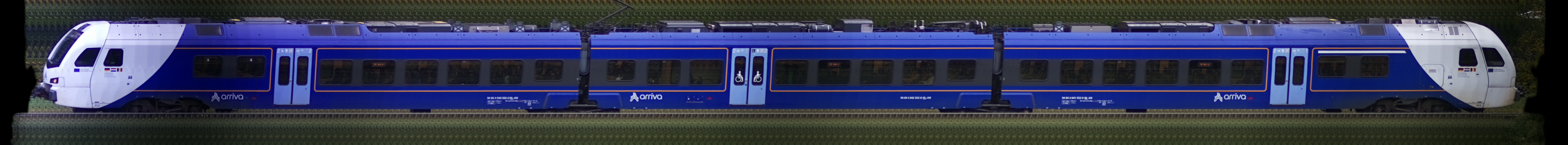 There should be a train photo here :'(