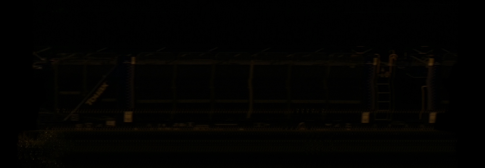 There should be a train photo here :'(