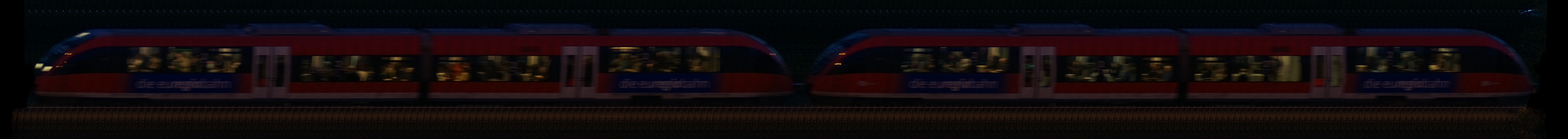 There should be a train photo here :'(