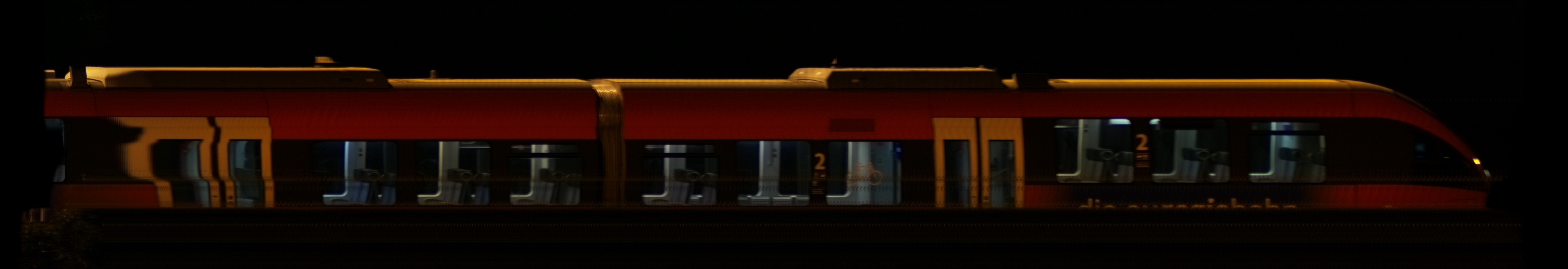 There should be a train photo here :'(