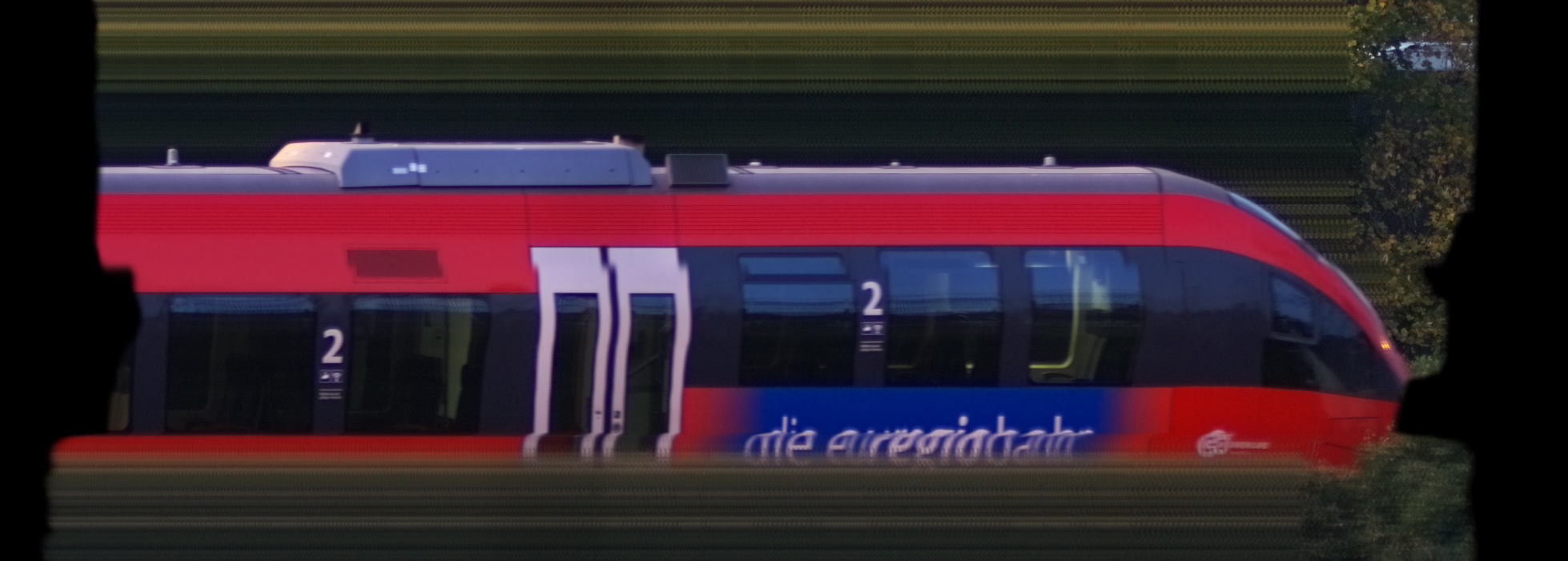 There should be a train photo here :'(