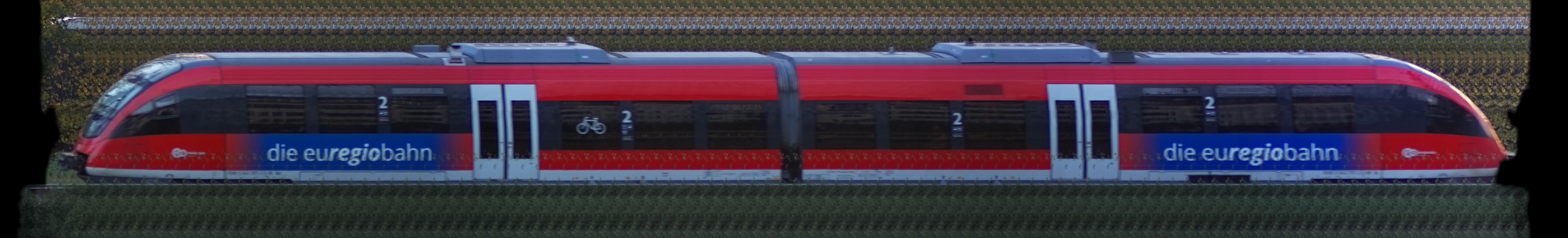 There should be a train photo here :'(