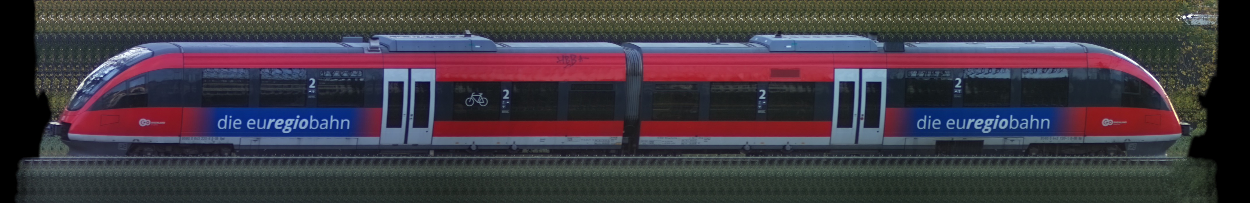 There should be a train photo here :'(