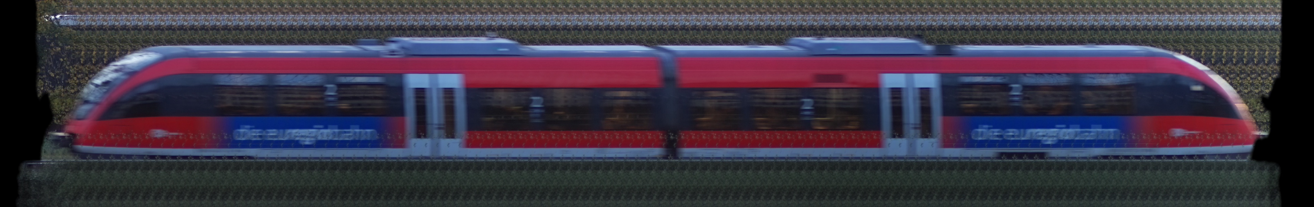 There should be a train photo here :'(