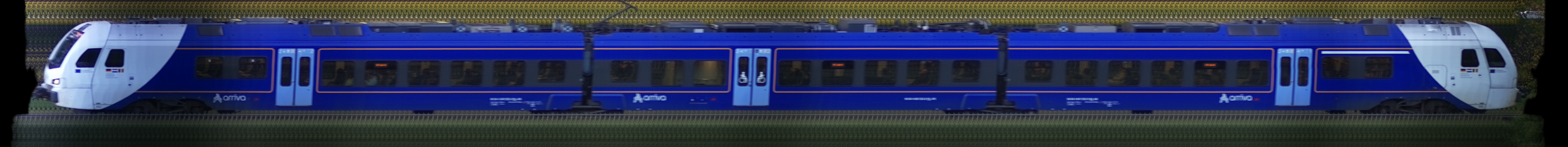 There should be a train photo here :'(