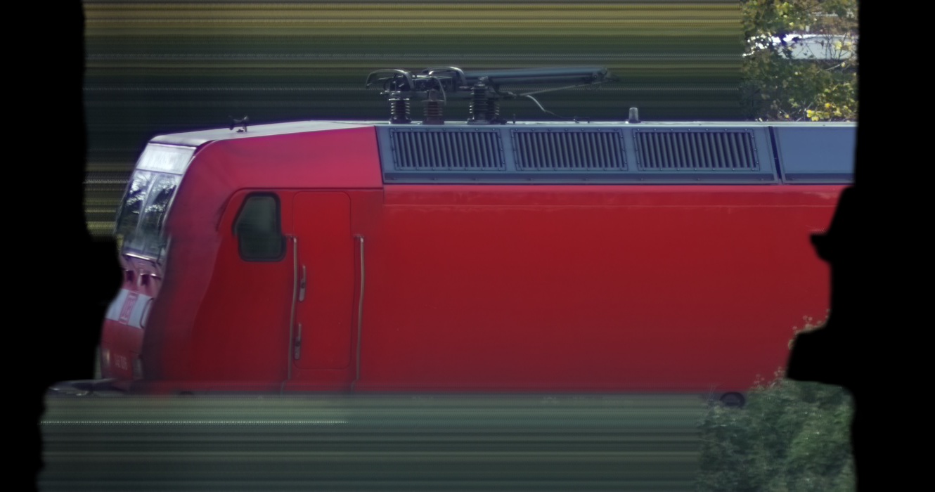 There should be a train photo here :'(