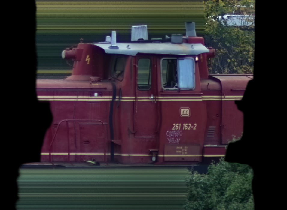 There should be a train photo here :'(