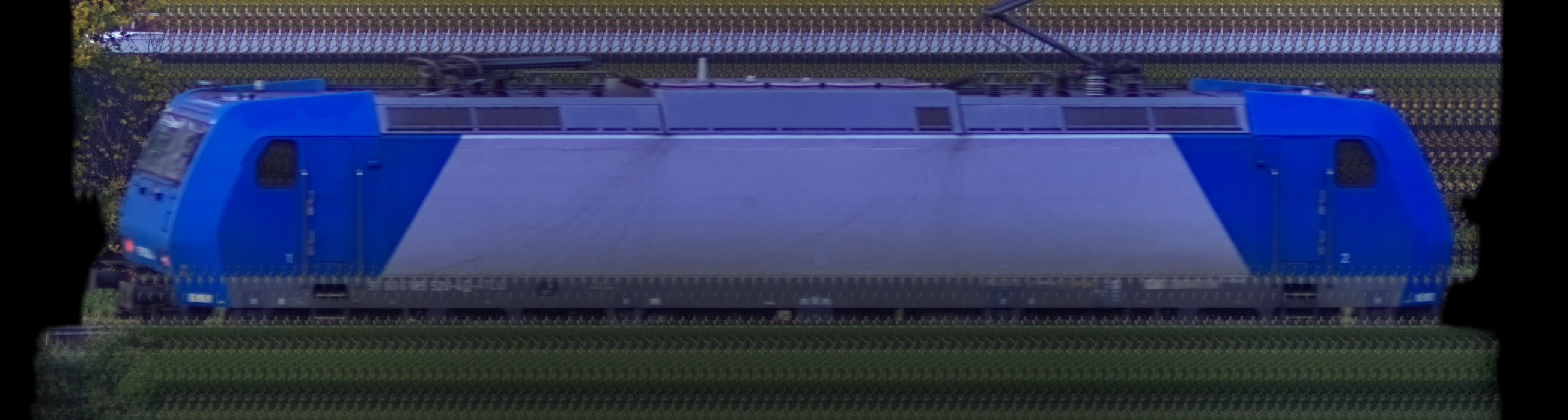 There should be a train photo here :'(