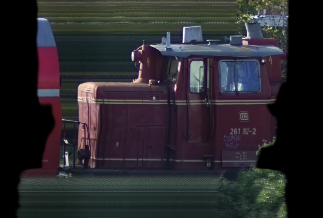 There should be a train photo here :'(