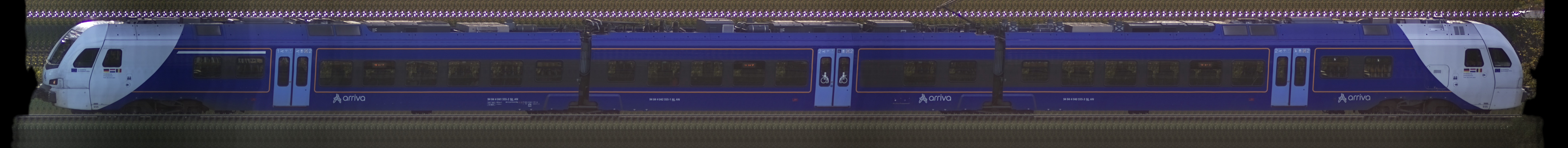 There should be a train photo here :'(