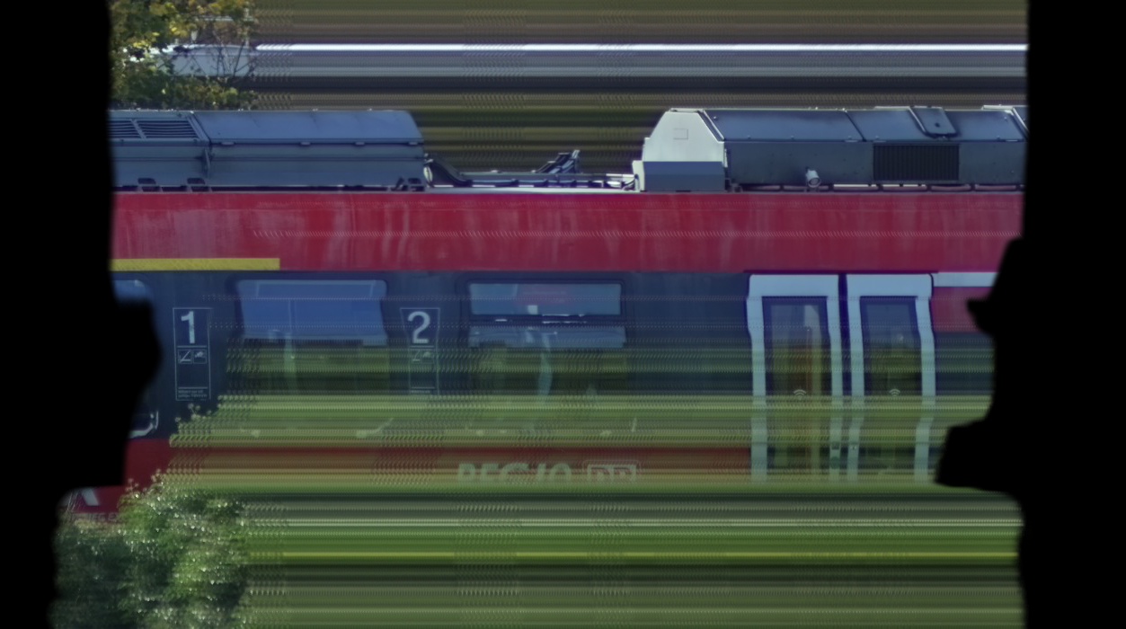 There should be a train photo here :'(