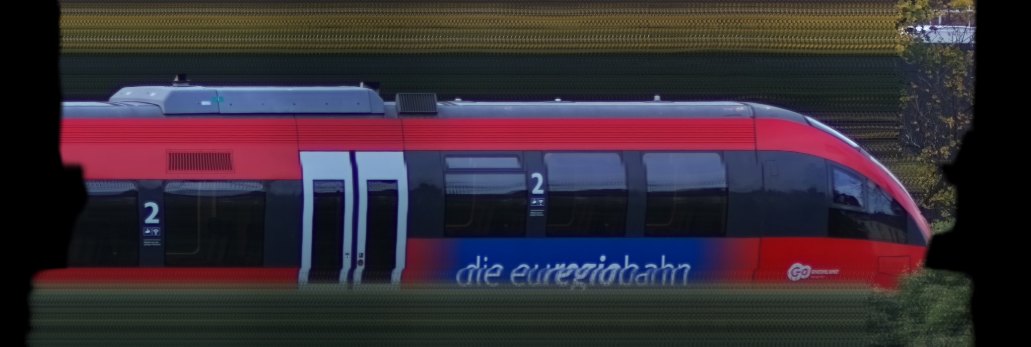 There should be a train photo here :'(