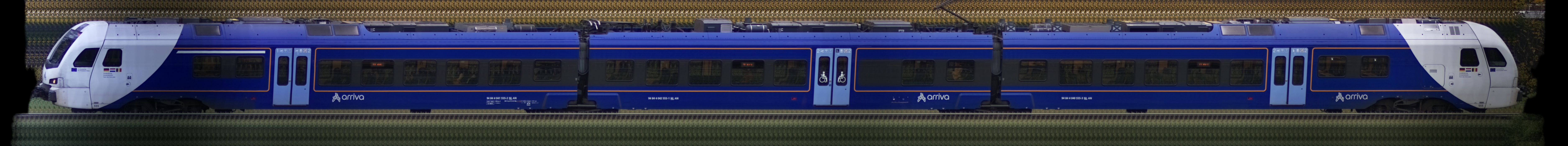 There should be a train photo here :'(