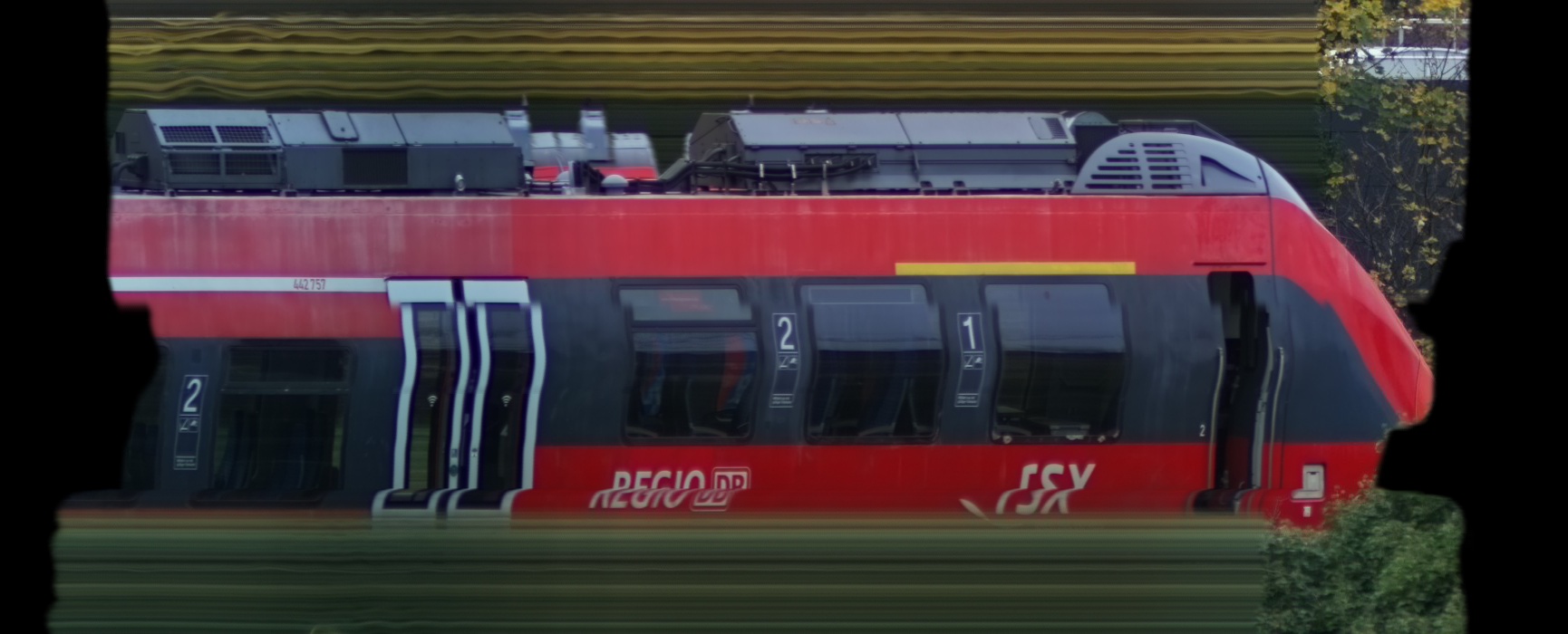 There should be a train photo here :'(