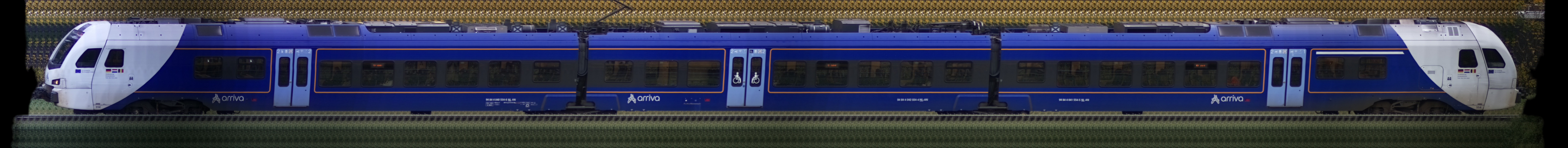 There should be a train photo here :'(