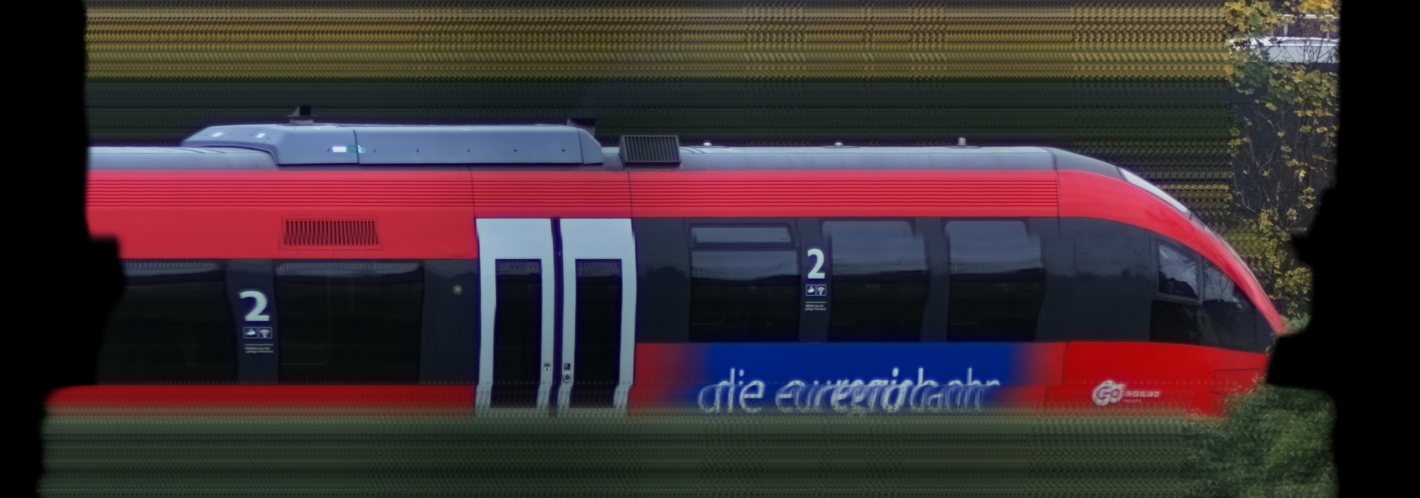 There should be a train photo here :'(