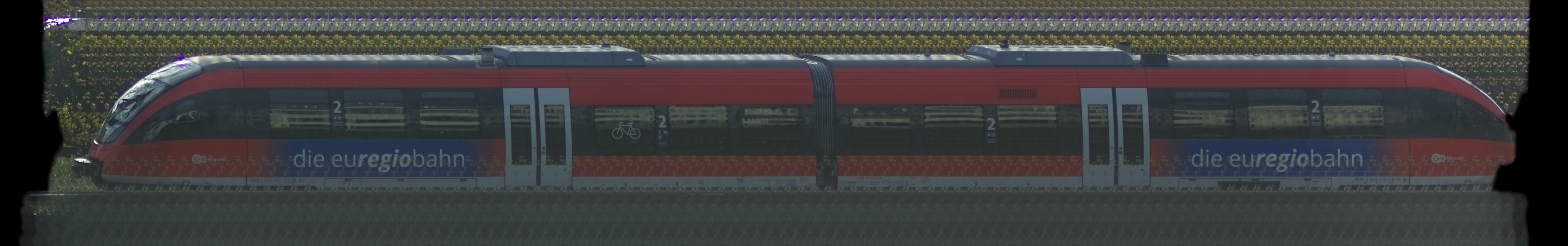 There should be a train photo here :'(