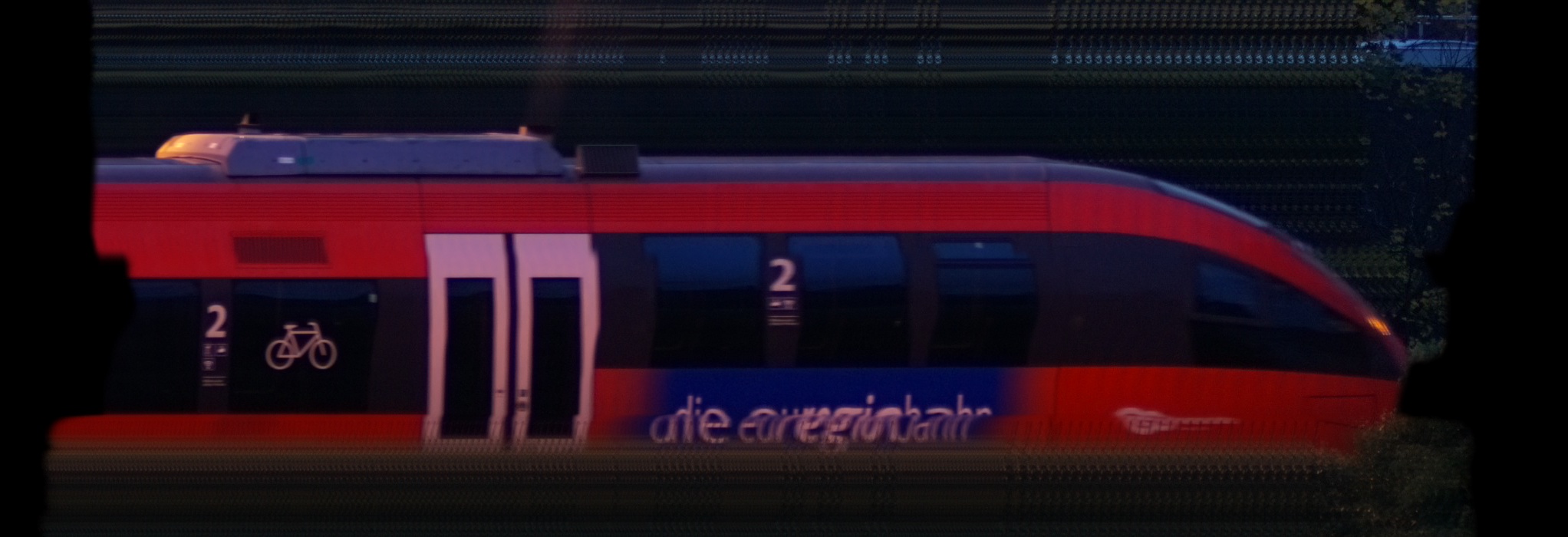 There should be a train photo here :'(