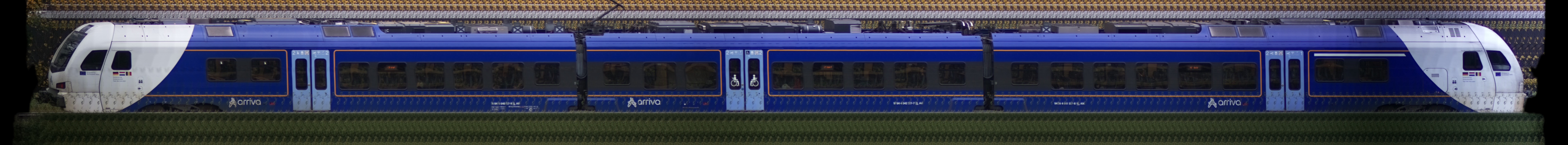 There should be a train photo here :'(