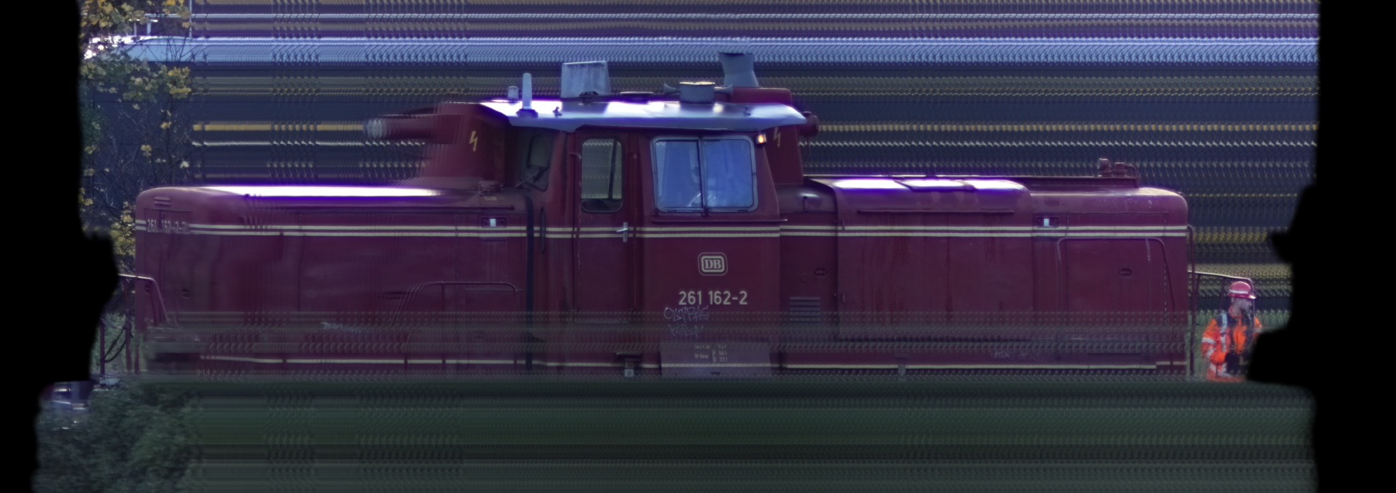 There should be a train photo here :'(