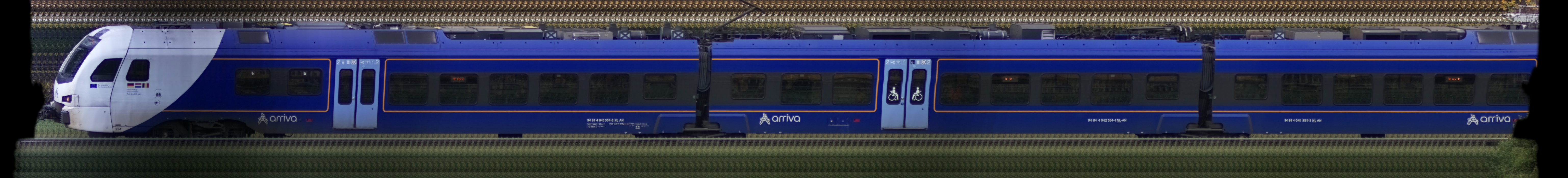 There should be a train photo here :'(