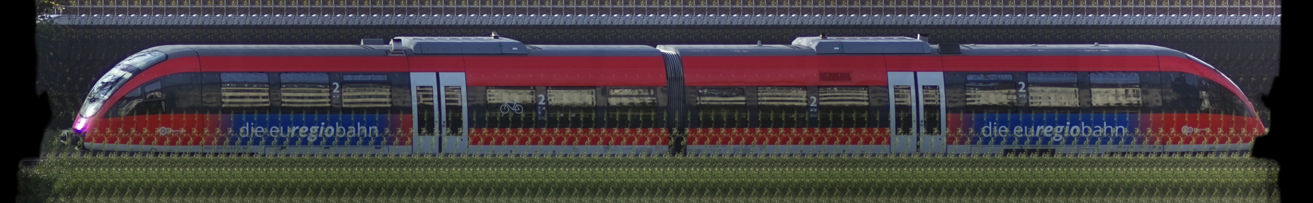 There should be a train photo here :'(