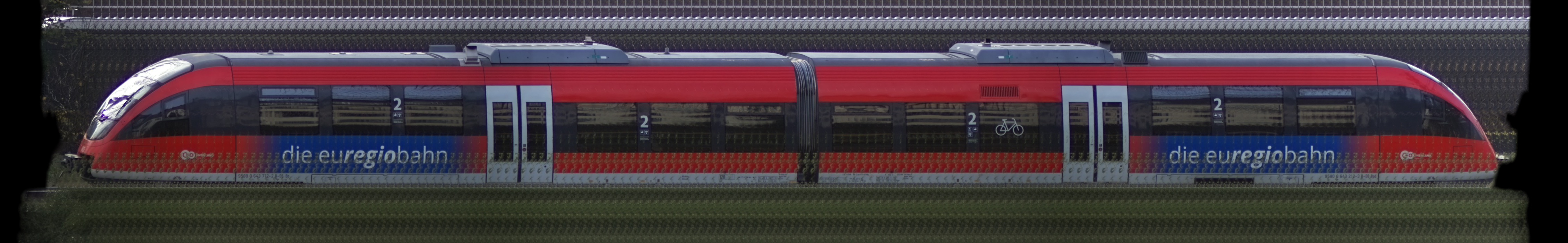 There should be a train photo here :'(