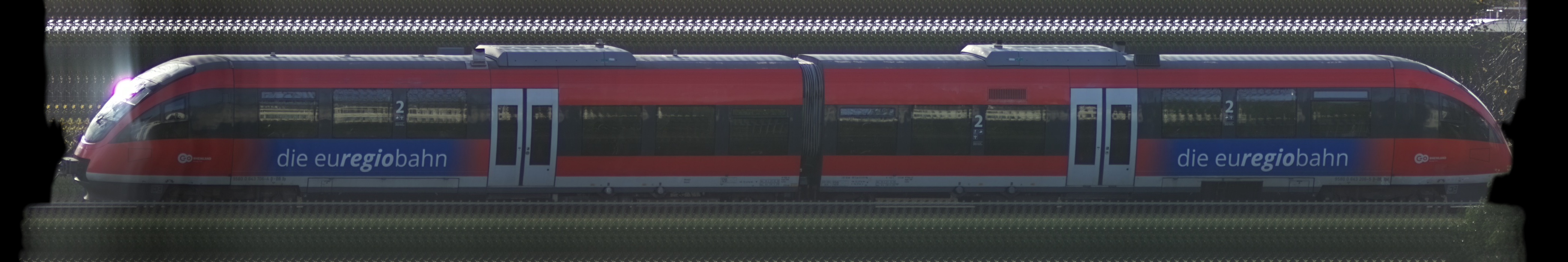 There should be a train photo here :'(