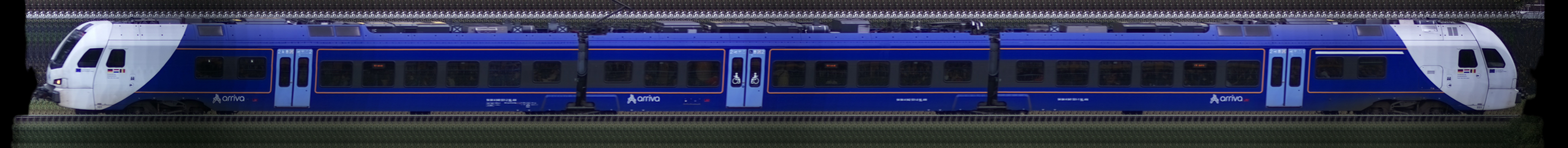 There should be a train photo here :'(