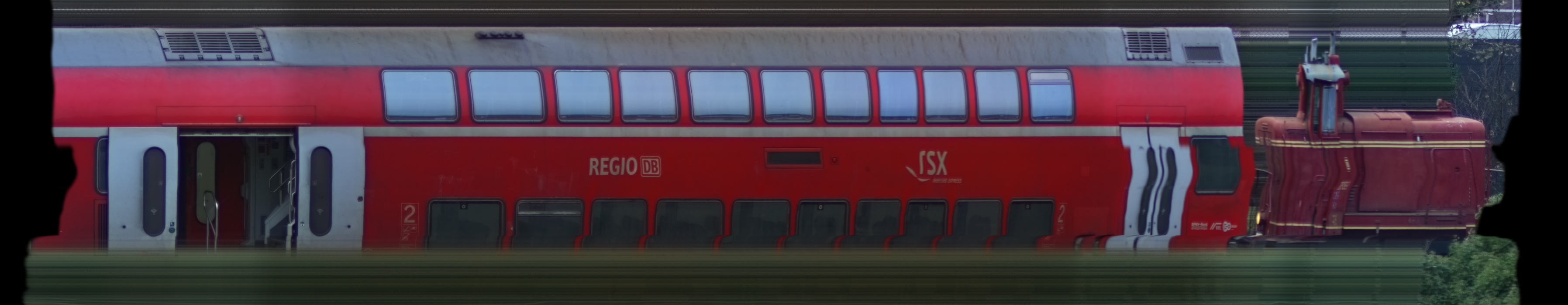 There should be a train photo here :'(