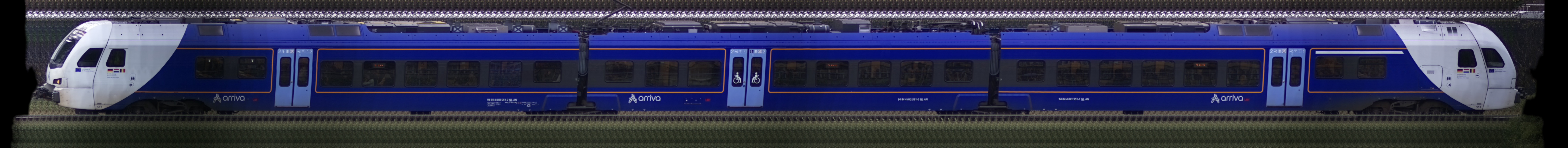 There should be a train photo here :'(