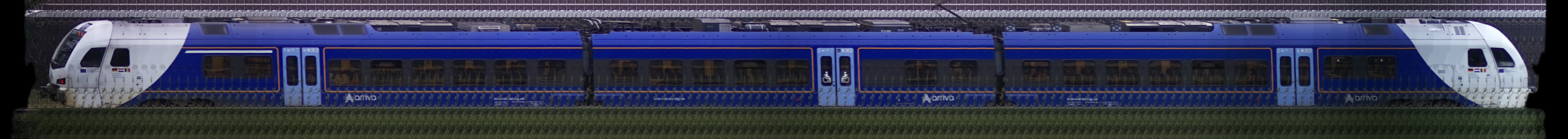 There should be a train photo here :'(